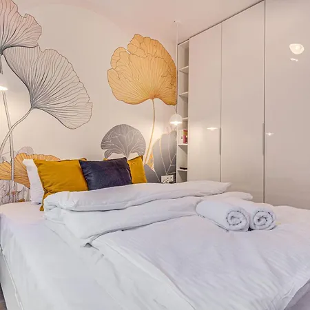 Apartment Rentplanet - Michalczyka *